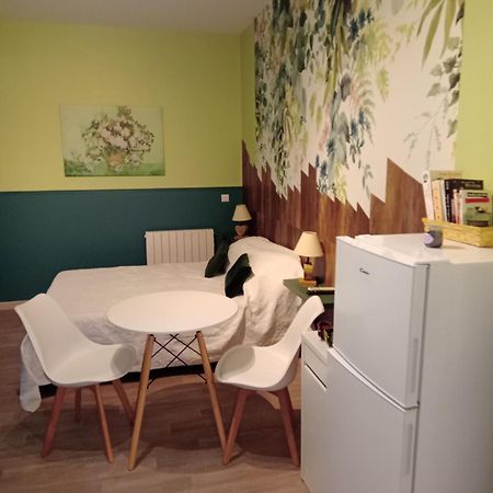 Chez Lulu Hotell Saint-Saturnin-d'Apt Eksteriør bilde