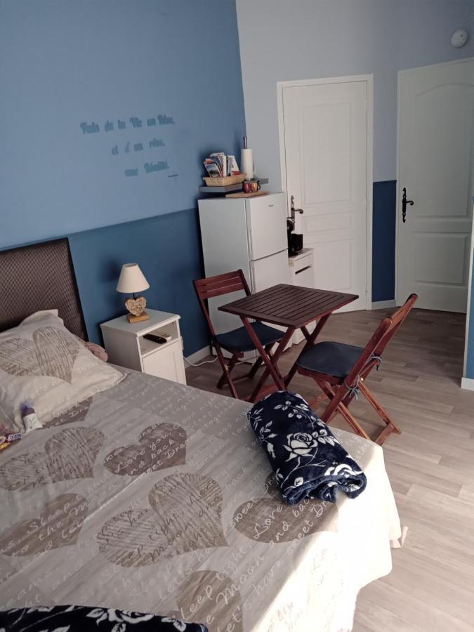 Chez Lulu Hotell Saint-Saturnin-d'Apt Eksteriør bilde