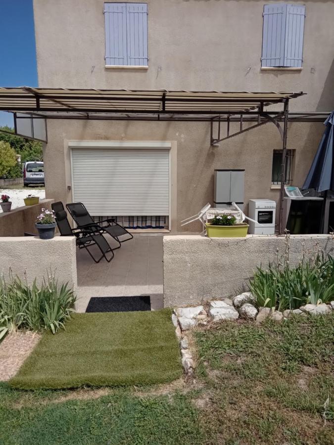 Chez Lulu Hotell Saint-Saturnin-d'Apt Eksteriør bilde